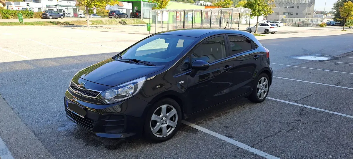 Kia Rio 2015 photo 2
