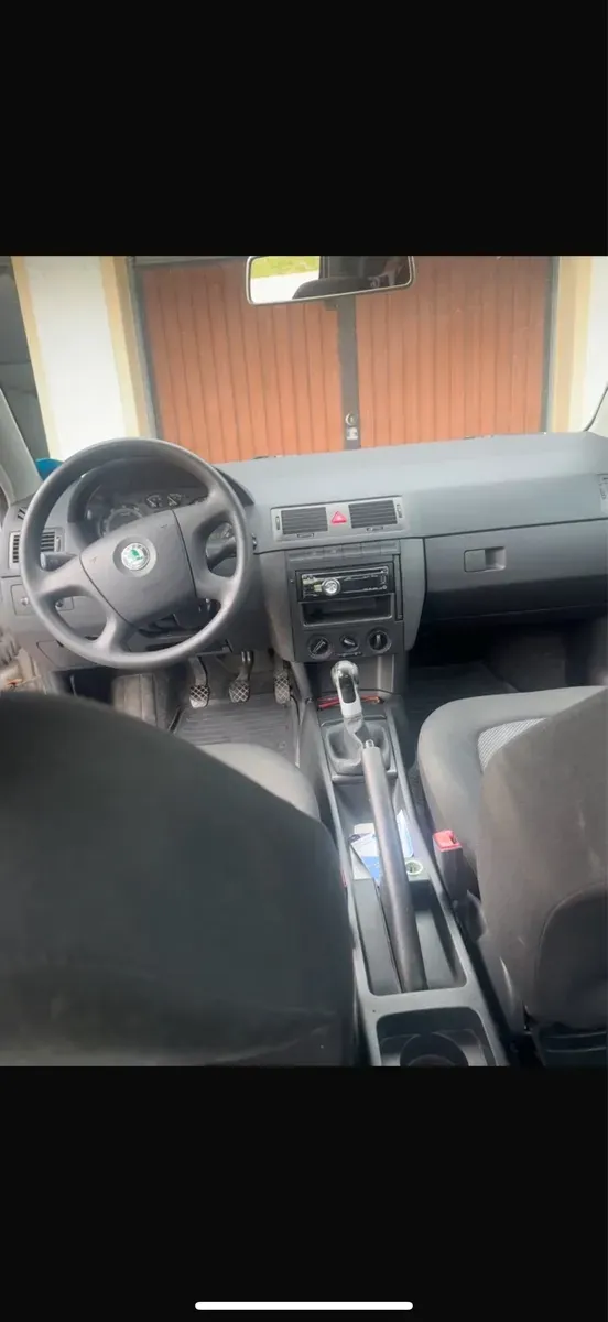 Skoda Fabia 2006 photo 3