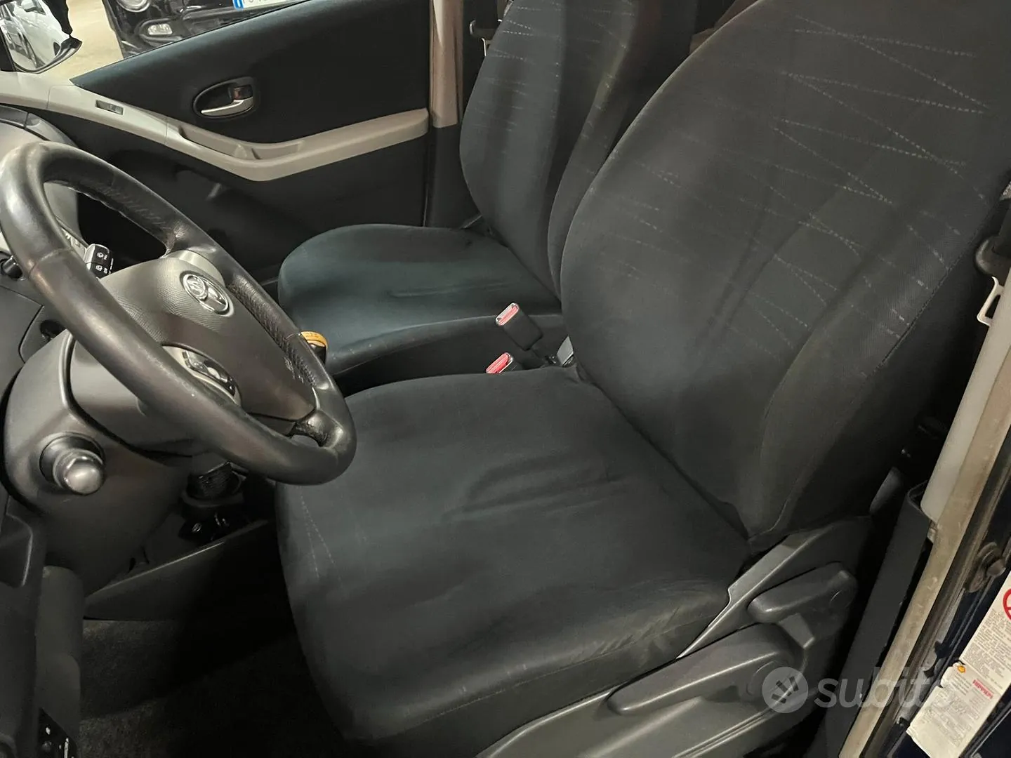Toyota Yaris 2006 photo 4