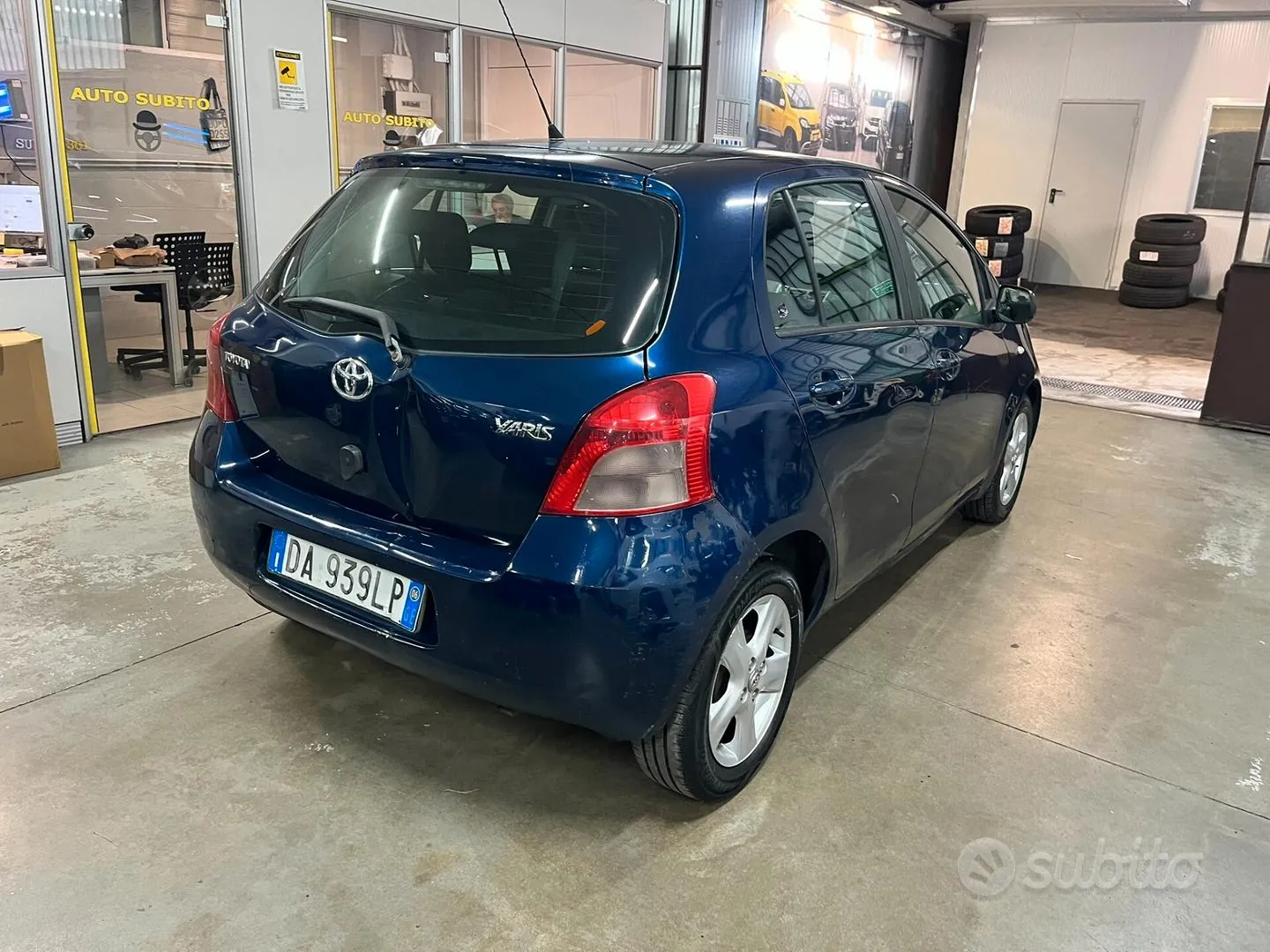 Toyota Yaris 2006 photo 2