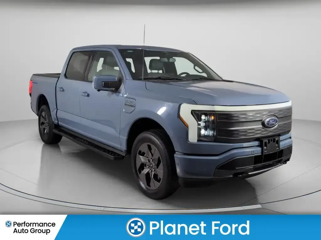 Ford F-150 Lightning 2023 photo 3