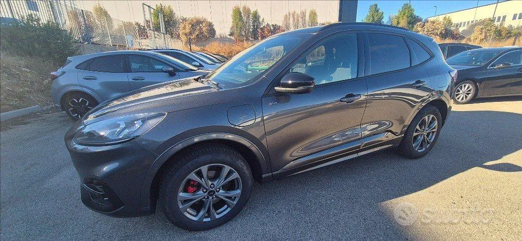 Ford Kuga 2023 photo 3