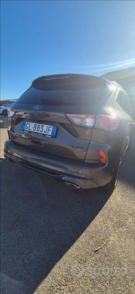 Ford Kuga 2023 photo 2