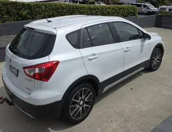 Suzuki S-Cross 2014 photo 4