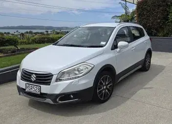 Suzuki S-Cross 2014 photo 2