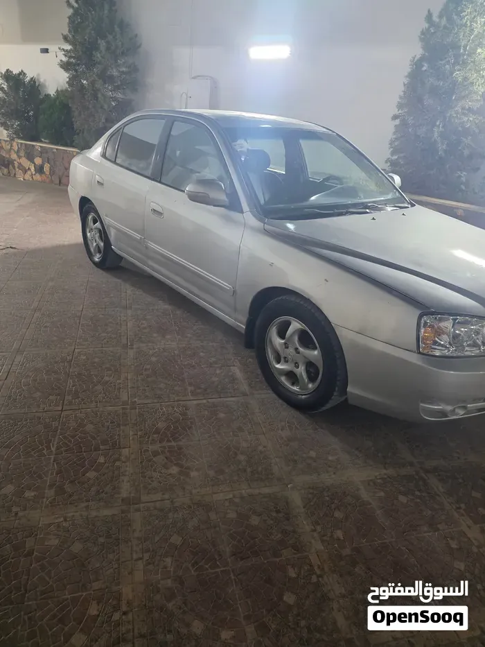 Hyundai Avante 2003 photo 2