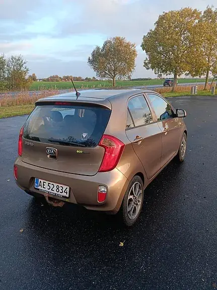 Kia Picanto 2013 photo 3