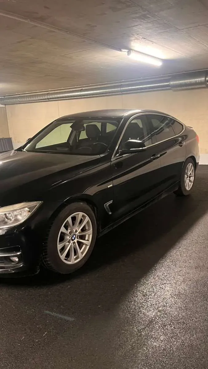 BMW 3 Series 2013 photo 2