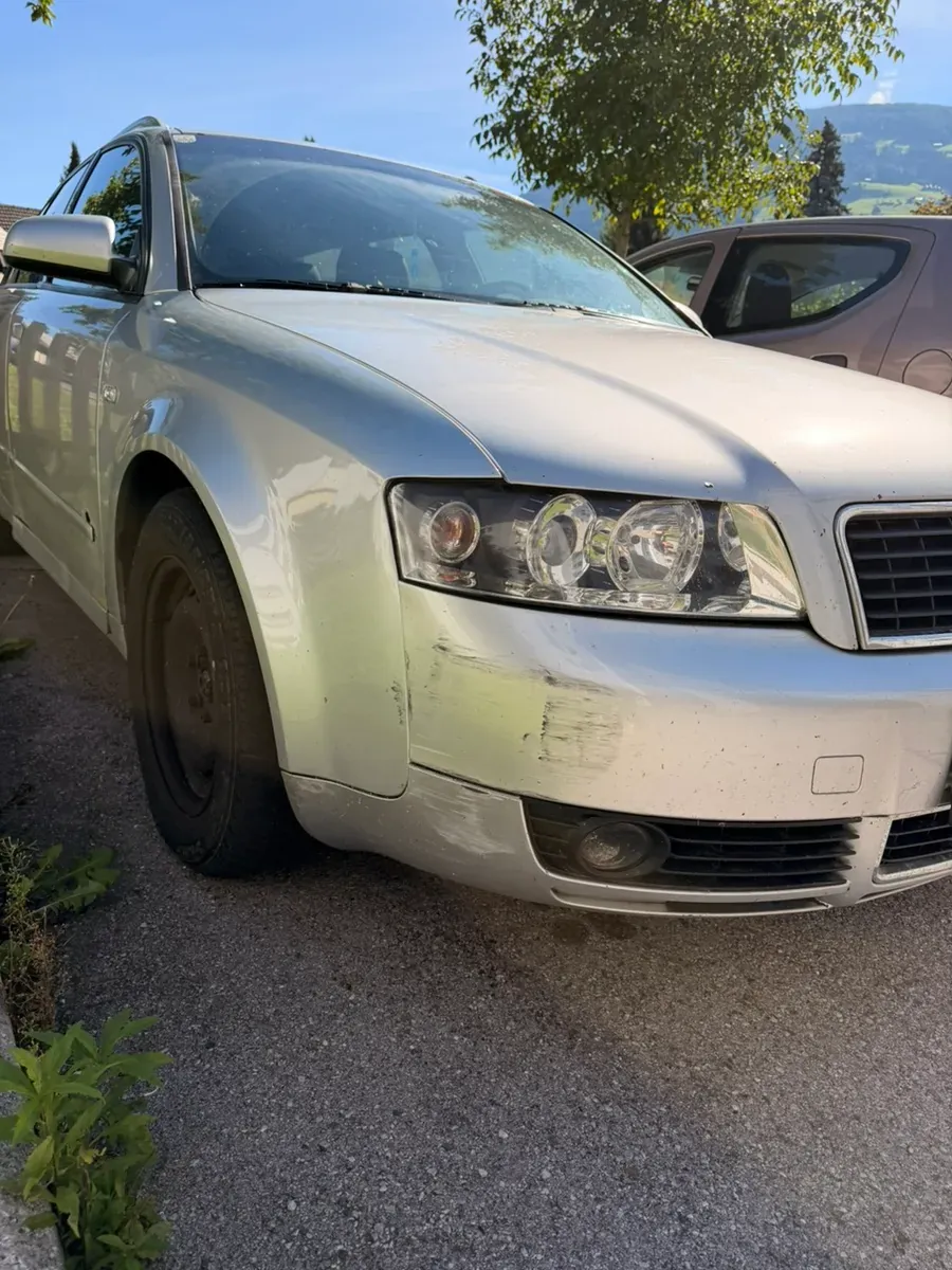 Audi A4 2010 photo 3