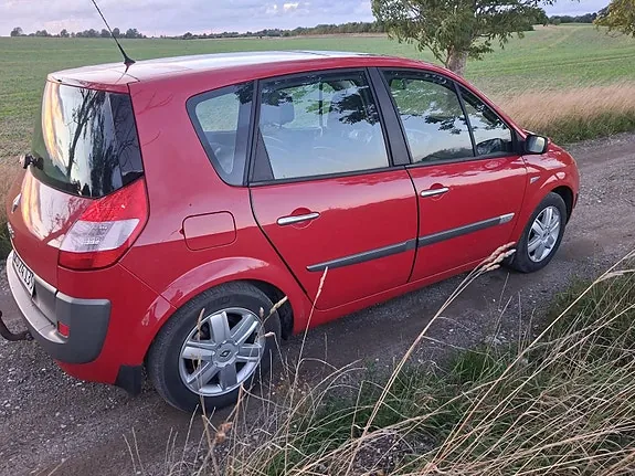 Renault Scenic Ii 2005 photo 2