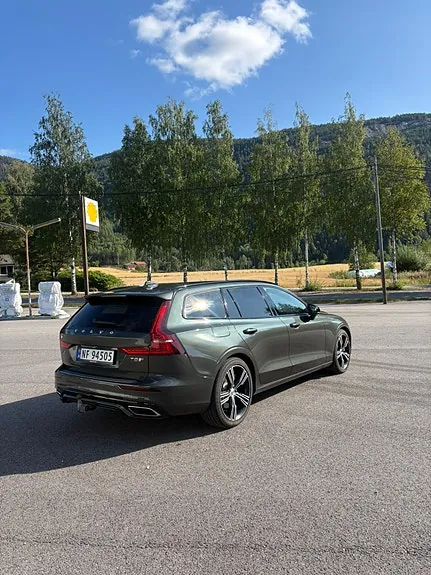 Volvo V60 2019 photo 3