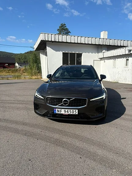 Volvo V60 2019 photo 2