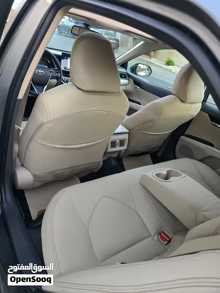 Toyota Camry 2021 photo 2