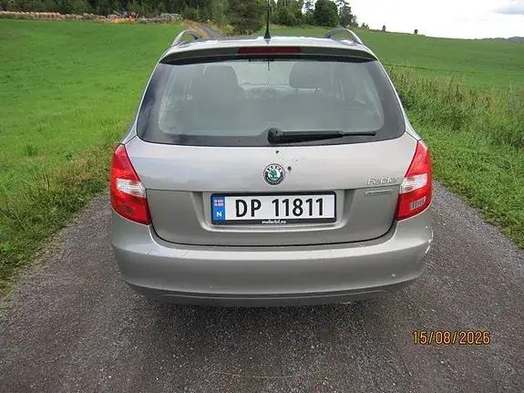 Skoda Fabia 2012 photo 4