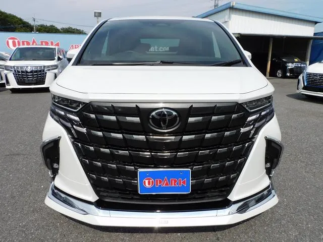 Toyota Alphard Phev 2025 photo 4