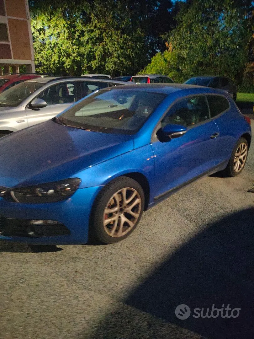 Volkswagen Scirocco 2012 photo 2