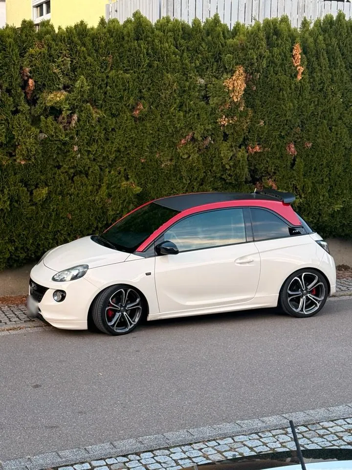 Opel Adam S