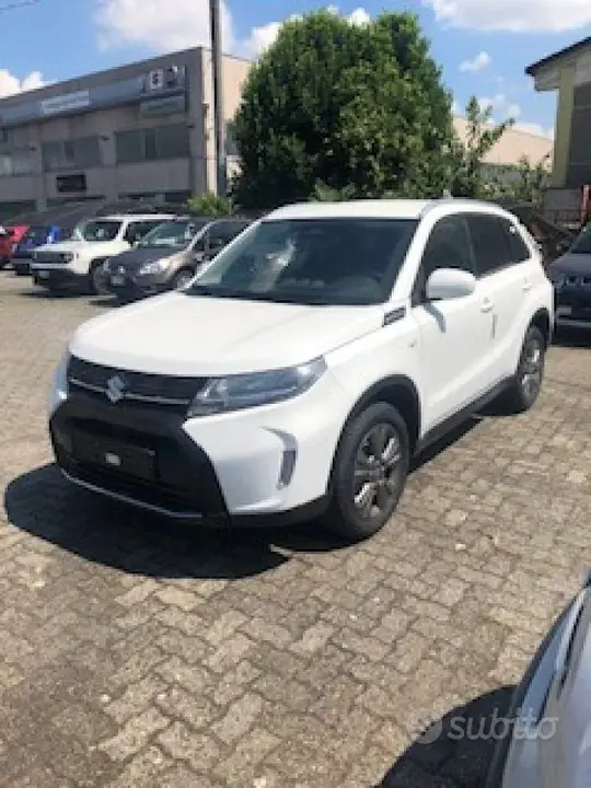 Suzuki Vitara photo 3