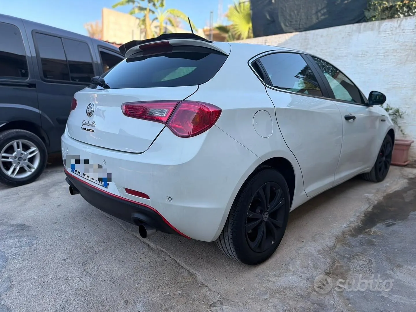 Alfa Romeo Giulietta 2011 photo 5