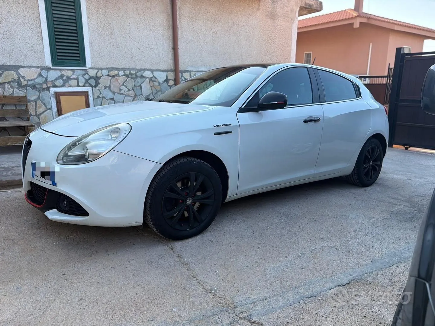 Alfa Romeo Giulietta 2011 photo 2