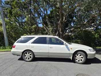 Toyota Camry 1997 photo 2