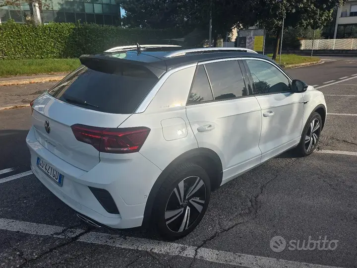 Volkswagen T-Roc 2024 photo 3