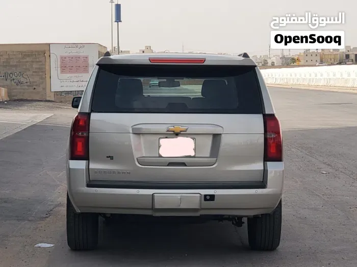 Chevrolet Suburban 2015 photo 4