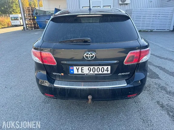 Toyota Avensis 2011 photo 5