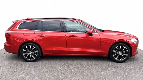 Volvo V60 2022 photo 2