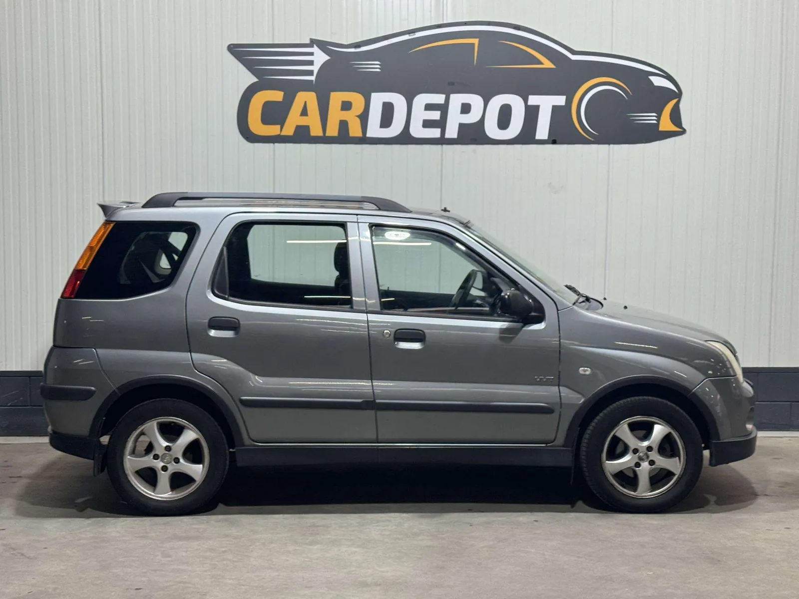 Suzuki Ignis 2006 photo 4