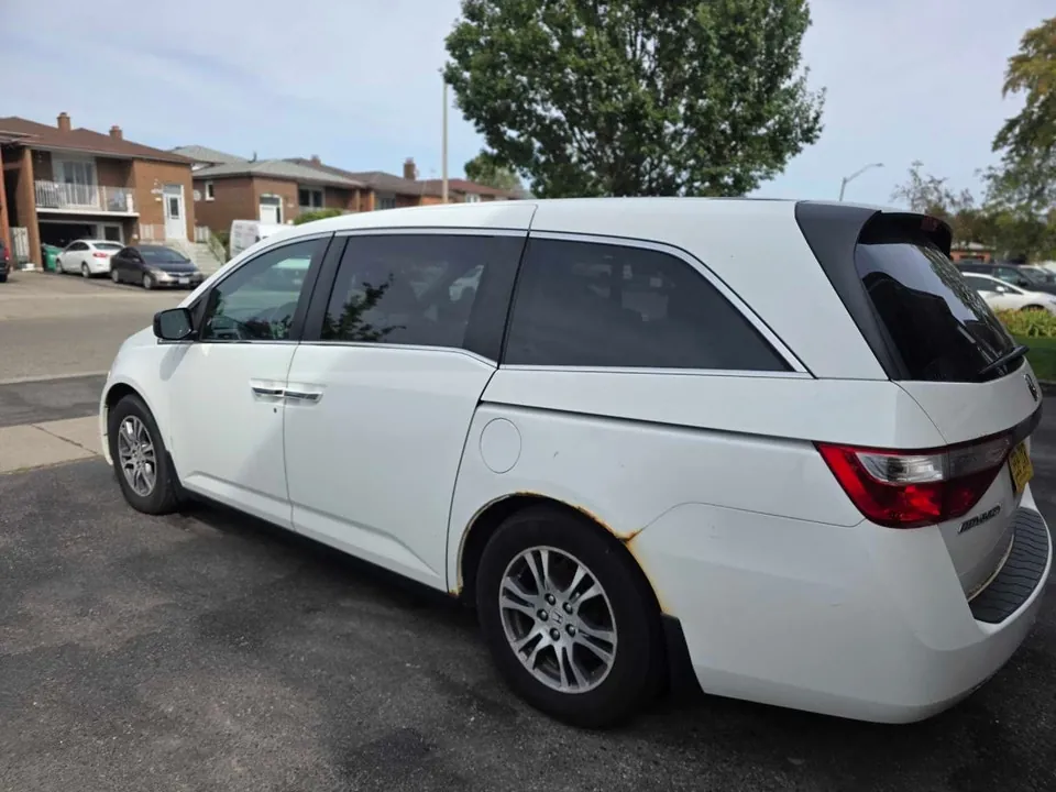 Honda Odyssey 2010 photo 4