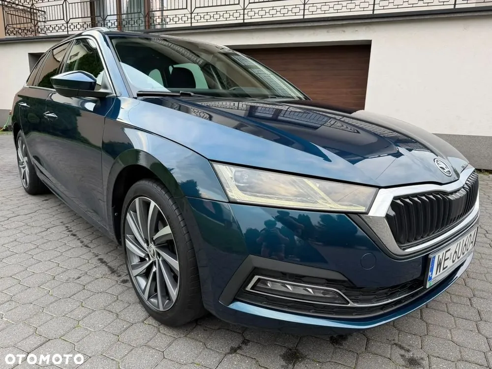 Skoda Octavia 2022 photo 2