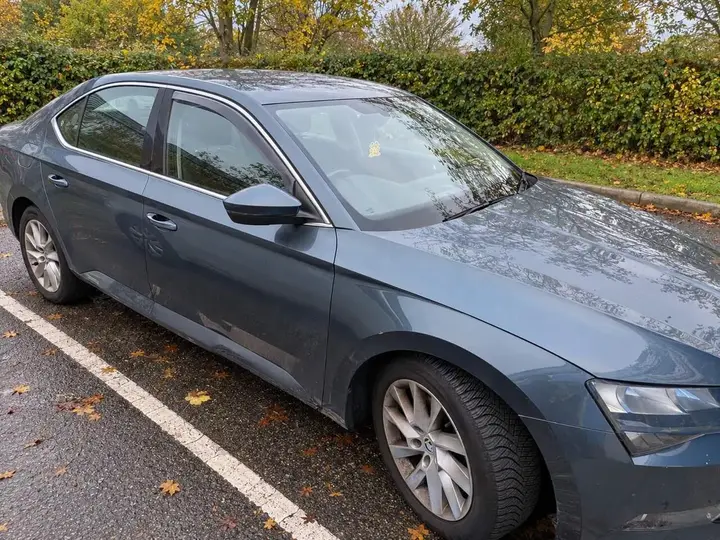 Skoda Superb 2017 photo 4