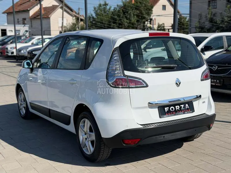 Renault Scenic 2012 photo 4