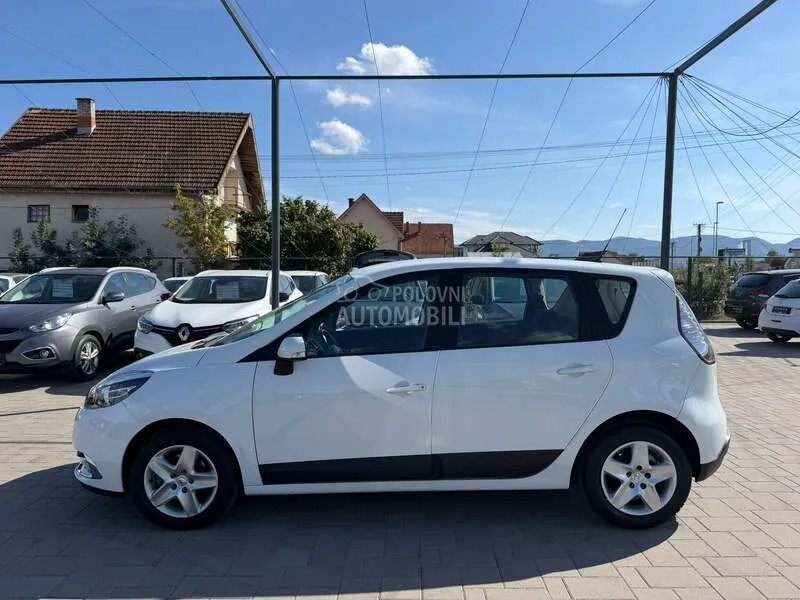 Renault Scenic 2012 photo 3