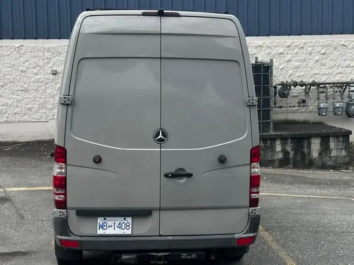 Mercedes-Benz Sprinter 2010 photo 3