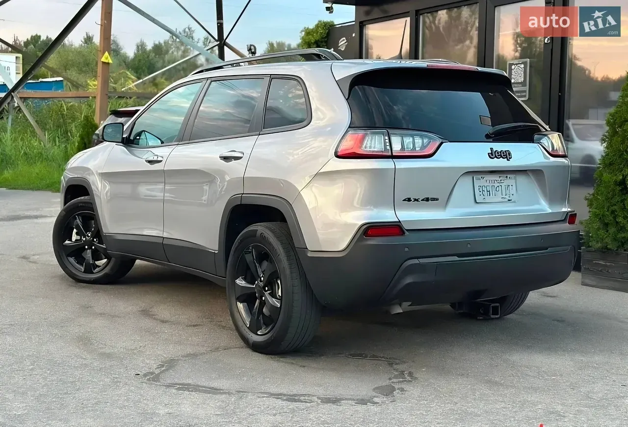 Jeep Cherokee 2021 photo 2