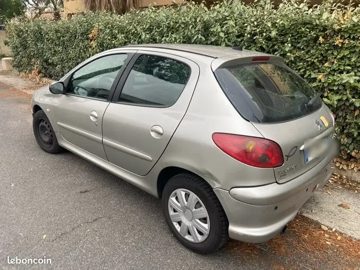 Peugeot 206 2007 photo 3