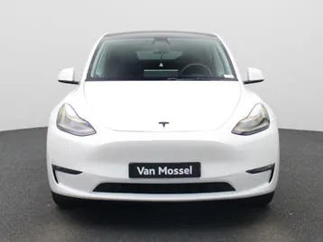 Tesla Model Y 2023 photo 3