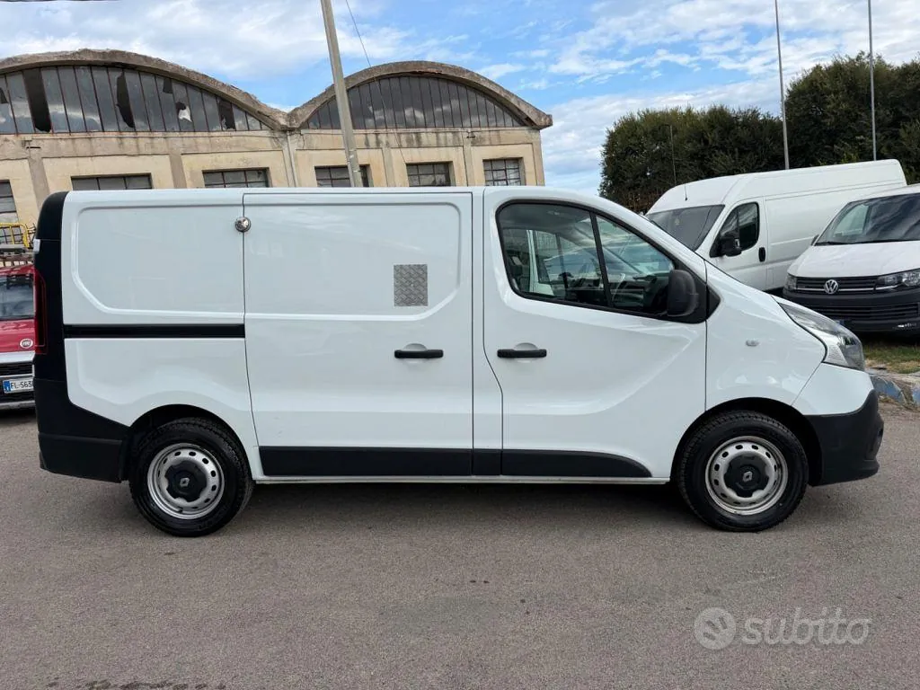 Renault Trafic 2019 photo 3