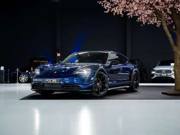 Porsche Taycan Cross Turismo
