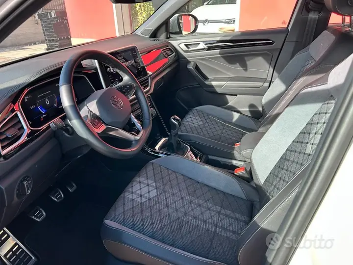 Volkswagen T-Roc 2024 photo 5
