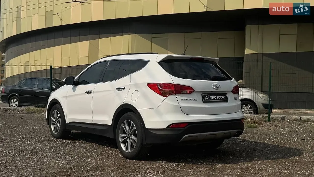 Hyundai Santa Fe 2015 photo 5