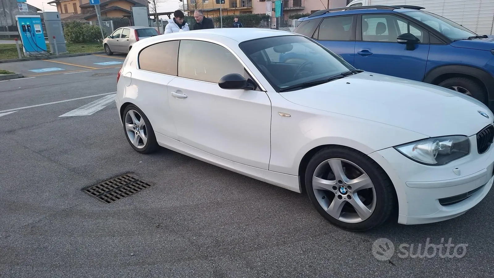 BMW 116 2010 photo 2