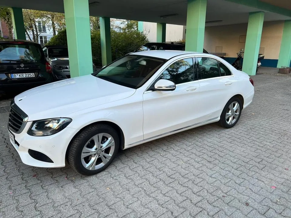 Mercedes-Benz C200