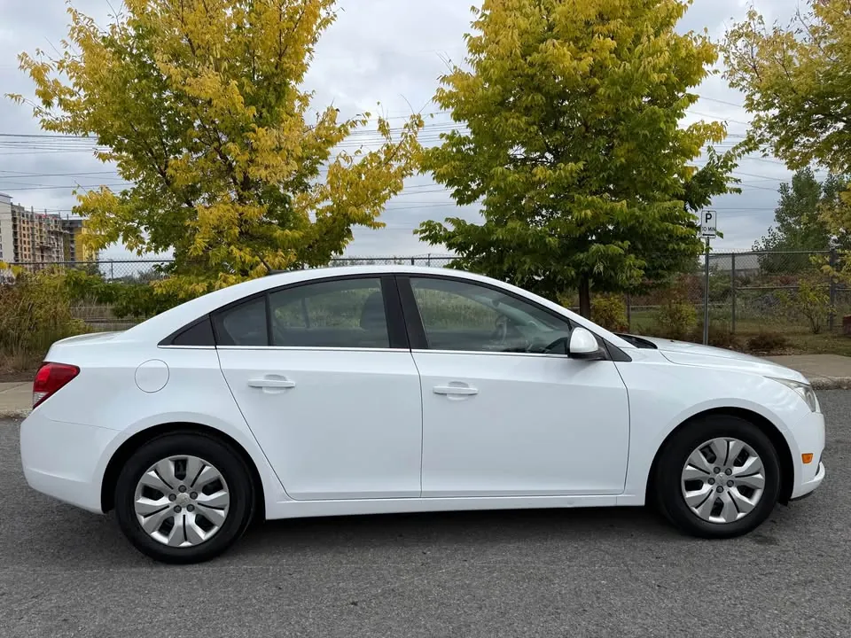 Chevrolet Cruze 2014 photo 2