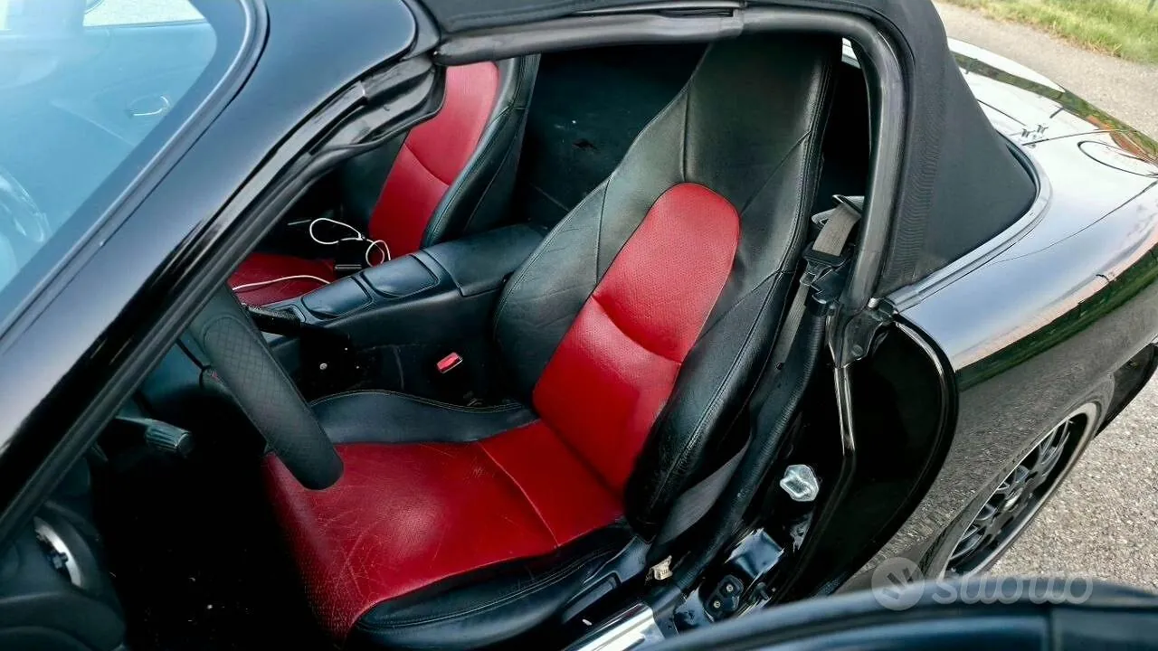 Mazda Mx-5 2004 photo 4