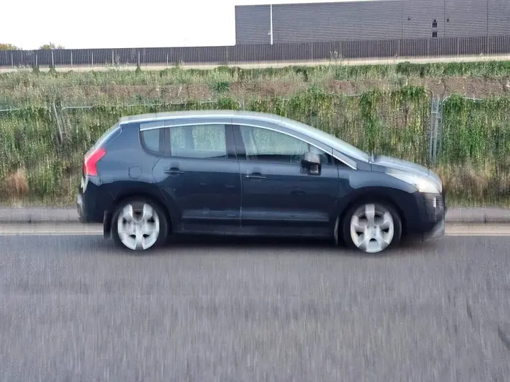 Peugeot 3008 2013 photo 3