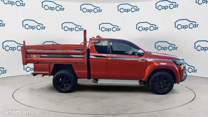 Toyota Hilux 2022 photo 4