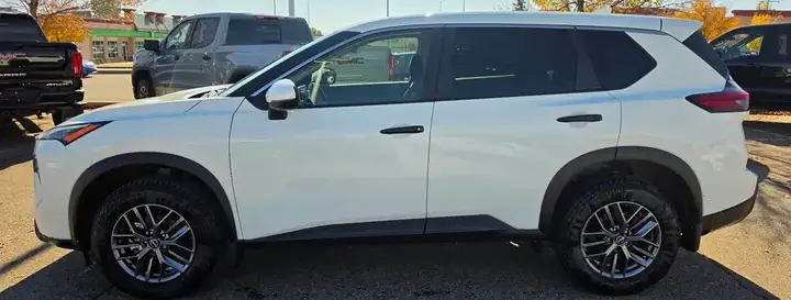 Nissan Rogue 2024 photo 2